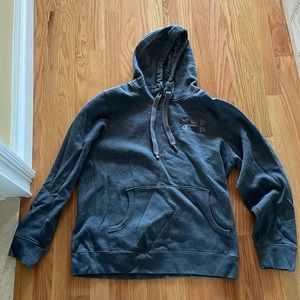 Men’s grey under armor sweatshirt